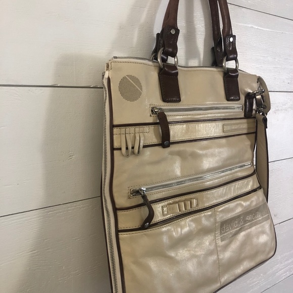 David & Scotti Leather Messenger Bag